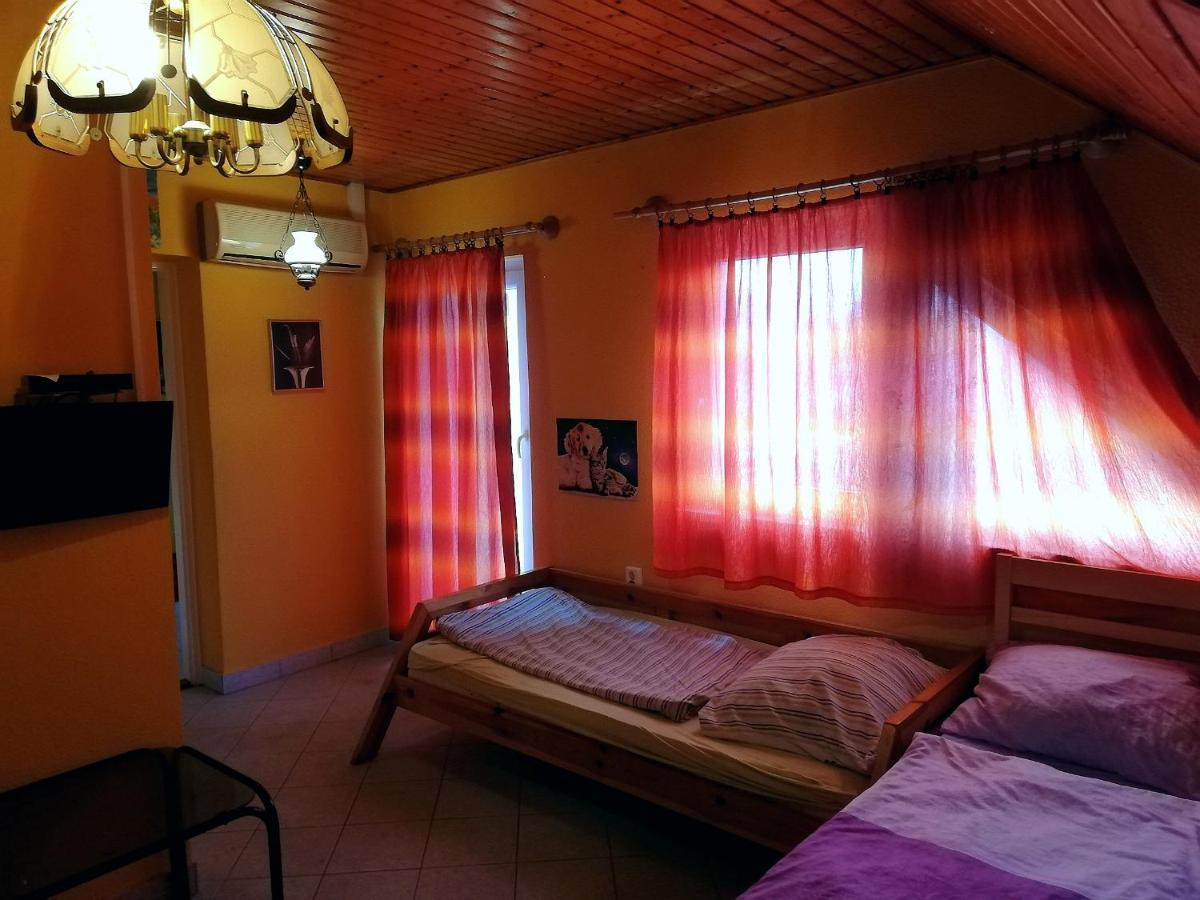 Szeplak Penzión pre hostí *